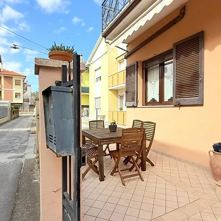 Apartmán Se160 - Senigallia, Comodo Trilocale Con Patio