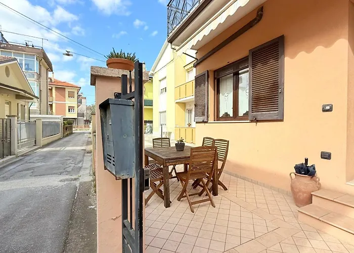 Apartman Se160 - Senigallia, Comodo Trilocale Con Patio