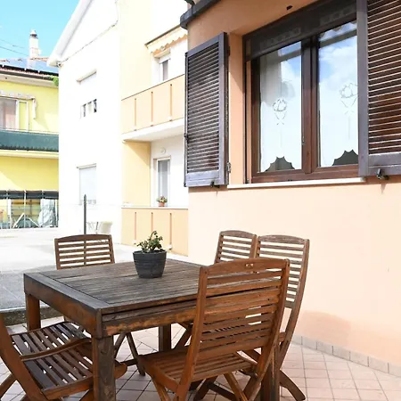 Se160 - Senigallia, Comodo Trilocale Con Patio Сенигаллия